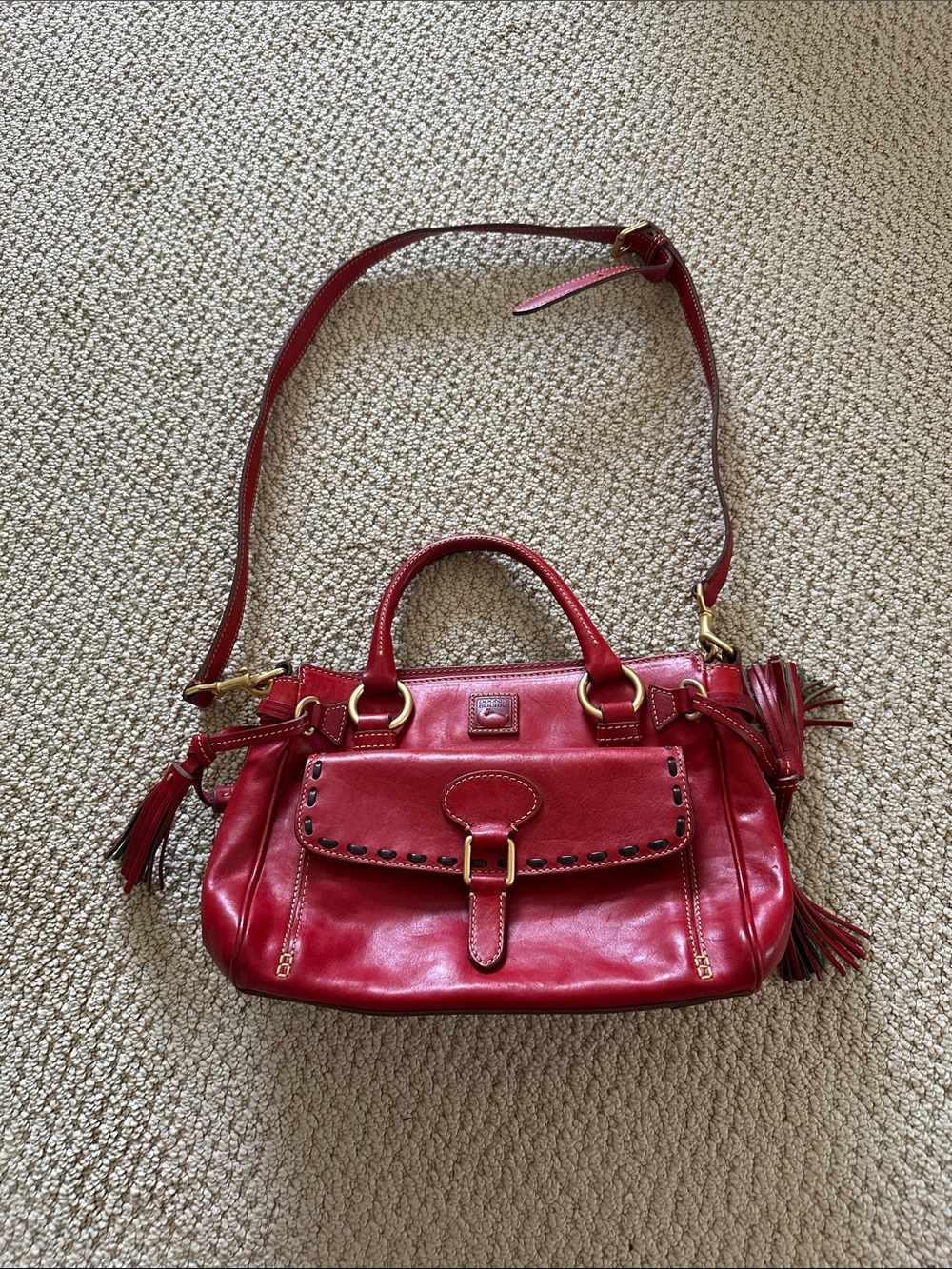Vintage Dooney & Bourke Red Leather Satchel Handbag w/Detachable Strap -like new